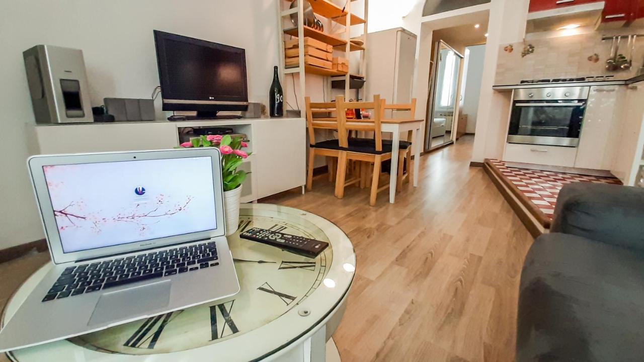 Altido Lovely 1-Br Flat With Easy Access To Centre Milán Exterior foto
