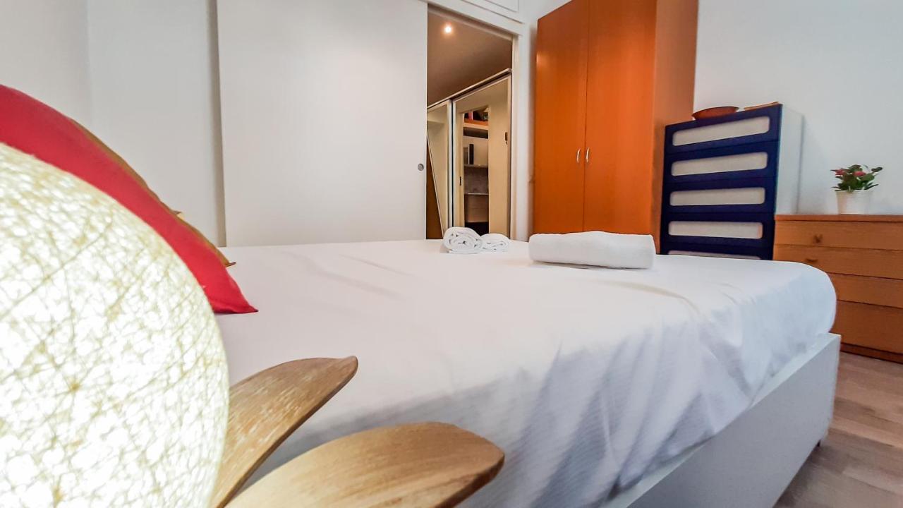 Altido Lovely 1-Br Flat With Easy Access To Centre Milán Exterior foto