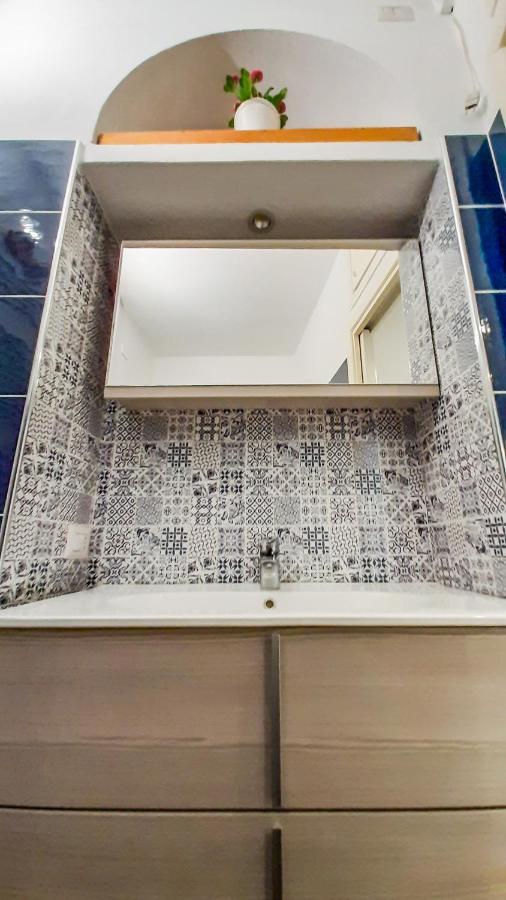 Altido Lovely 1-Br Flat With Easy Access To Centre Milán Exterior foto